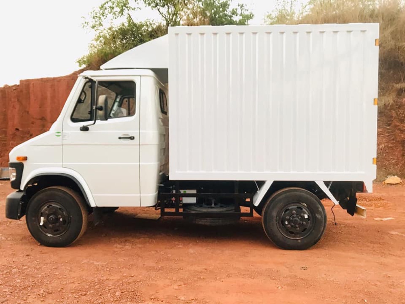 Tata 407 photo